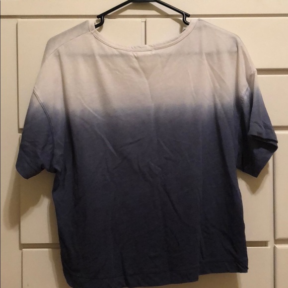 Forever 21 Ombré Tee! - Picture 4 of 4